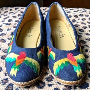 Vintage Amanda Parrot Embroidered Wedges 7.5